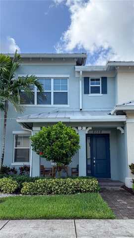 5110 Eucalyptus Dr, Hollywood, FL 33021