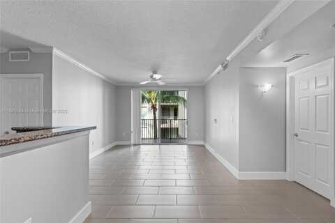 6861 SW 44th St, Miami, FL 33155