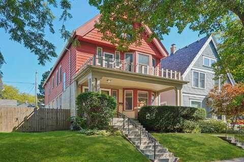 2990 S Wentworth Ave, Milwaukee, WI 53207