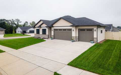618 Silver Dr, Holmen, WI 54636