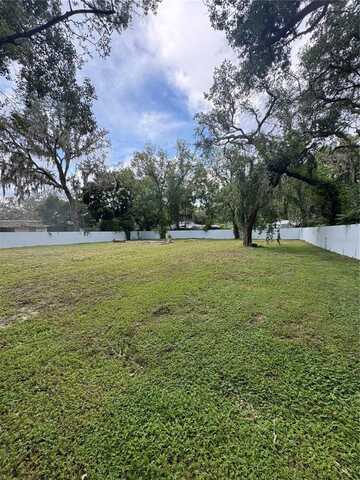 2211 KEUKA AVENUE, LEESBURG, FL 34748