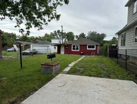 8094 Chalmers, Warren, MI 48089