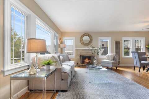 4023 Laurel AVE, OAKLAND, CA 94602