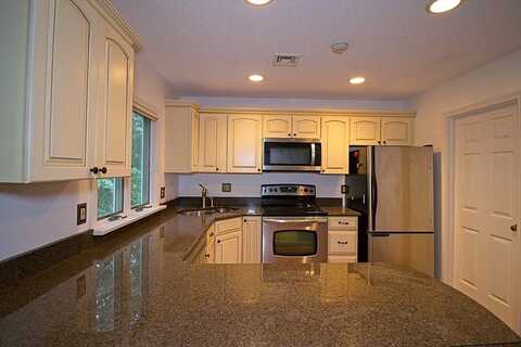 305 Salem St, Woburn, MA 01801