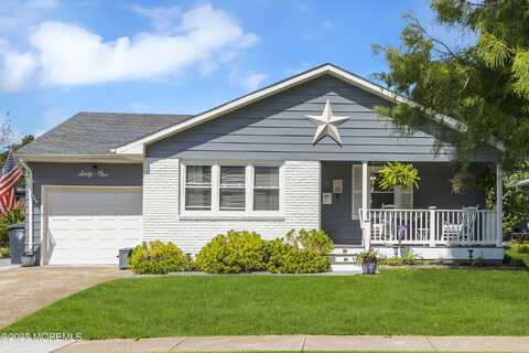 61 Golden Glow Circus, Toms River, NJ 08755