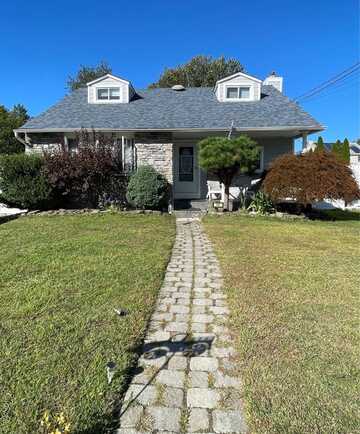 22 Herman Avenue, North Babylon, NY 11703