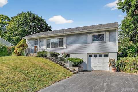 11 Hudson Drive, New Windsor, NY 12553