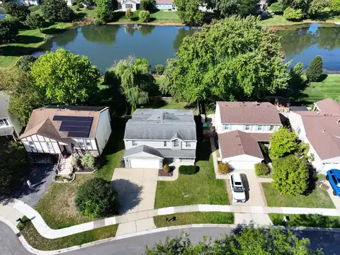 4950 Rochester Drive, Hoffman Estates, IL 60010