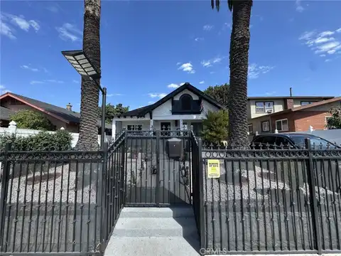 919 W 49th 919 1/2, Los Angeles, CA 90037