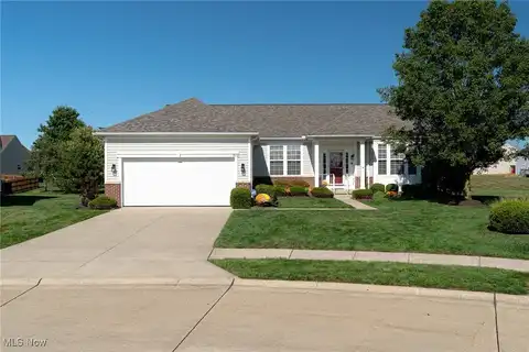 9119 Chatham Circle, North Ridgeville, OH 44039