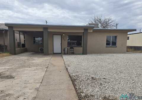 2607 Carver Street, Carlsbad, NM 88220