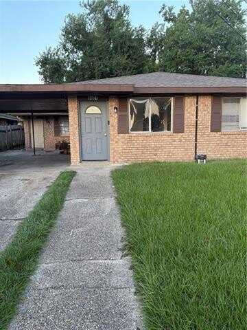 8001 DORSETT Drive, New Orleans, LA 70128