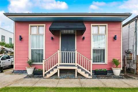 501 AUSTERLITZ Street, New Orleans, LA 70115