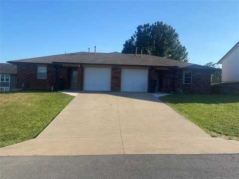 416 Fairlane Drive, Sapulpa, OK 74066
