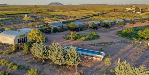 990 Antelope Hills Rd, Marfa, TX 79843