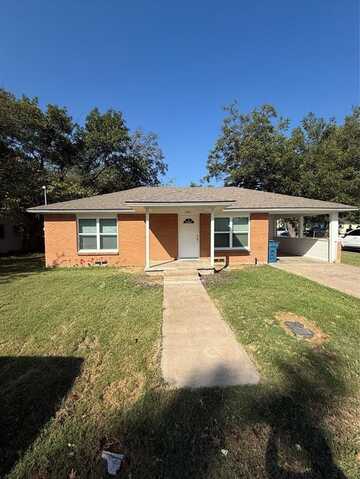 1300 S Madison Street, Kaufman, TX 75142