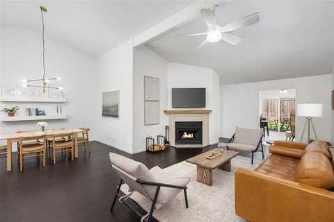 6609 Ports O Call Drive, Rowlett, TX 75088