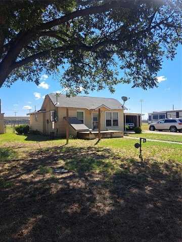 303 S Avenue C, Haskell, TX 79521