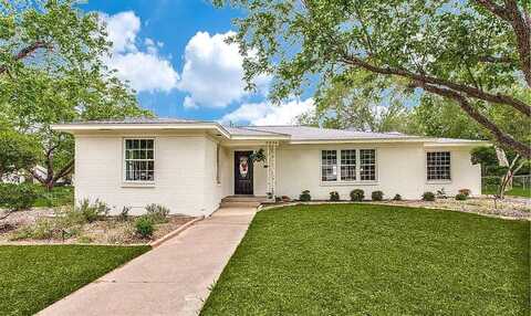 5824 Briarcliff Road, Haltom City, TX 76117