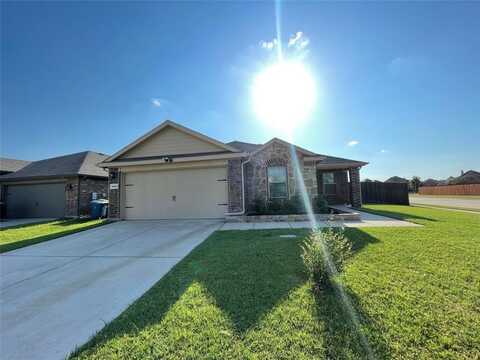 2200 Torch Lake Drive, Forney, TX 75126