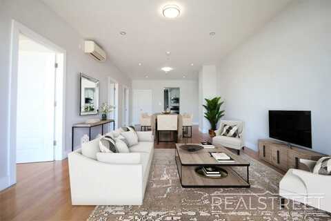 90-02 Queens Blvd, ELMHURST, NY 11373