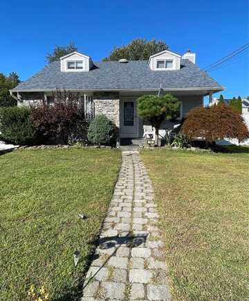 22 Herman Avenue, North Babylon, NY 11703