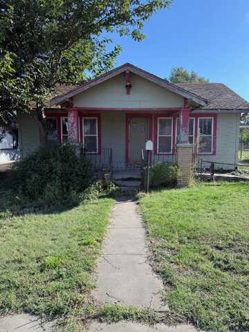 810 West, Pampa, TX 79065