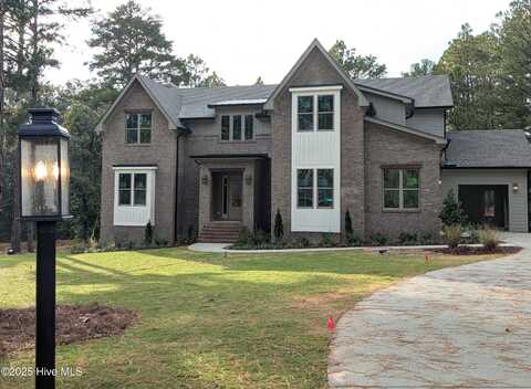 305 Sloan Lane, Pinehurst, NC 28374