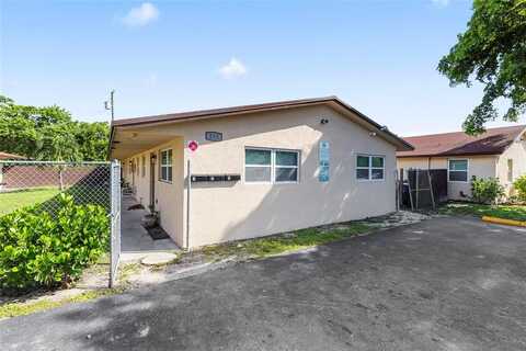 233 NW 12th Ct, Pompano Beach, FL 33060