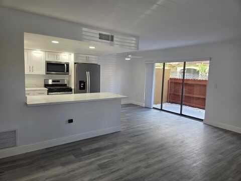 2917 W Missionwood Ln, Miramar, FL 33025