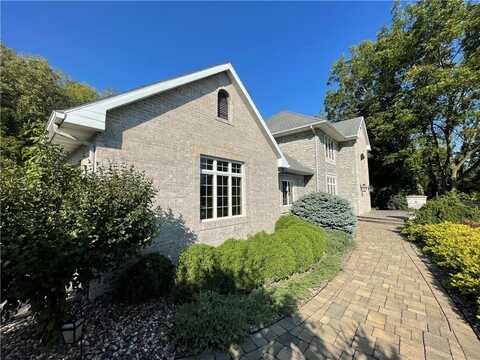 1803 Ironwood Place, Onalaska, WI 54650
