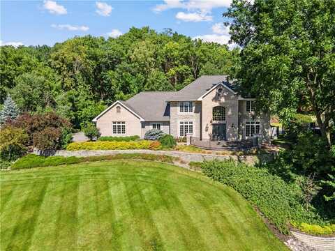 1803 Ironwood Place, Onalaska, WI 54650