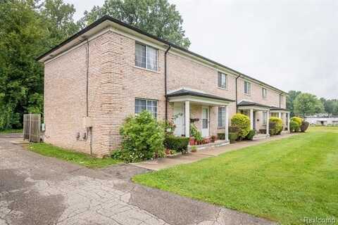 37104 JEFFERSON Avenue, Harrison Township, MI 48045