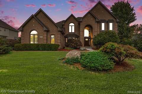 47266 White Pines Drive, Novi, MI 48374