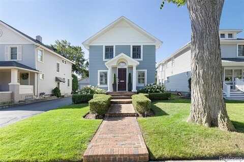 691 Wallace Street, Birmingham, MI 48009