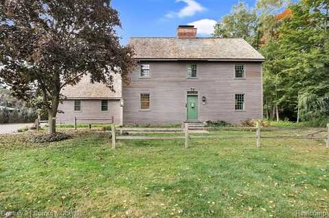 90 E Washington Street, Clarkston, MI 48346