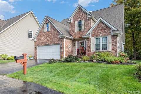 6138 Natures Cove, Grand Blanc, MI 48439
