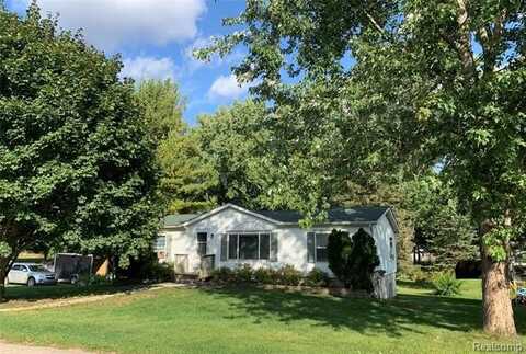 310 E Orchard Street, Perry, MI 48872