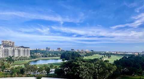 2425 Presidential Way, West Palm Beach, FL 33401