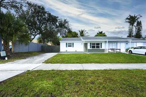 5700 S 57th Avenue, Greenacres, FL 33463