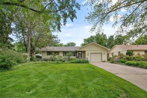 8009 40th Avenue N, New Hope, MN 55427