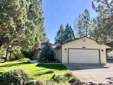 6133 Hogan Dr., Weed, CA 96094
