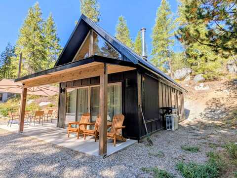 760 Granite Loop, Newport, WA 99156