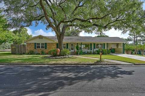 2413 Lynne Way Street, Brenham, TX 77833