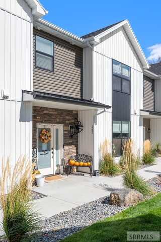 267 Blue Sky Court, Sugar City, ID 83448