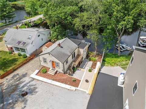 87 Jackson Schoolhouse Road, Glocester, RI 02814