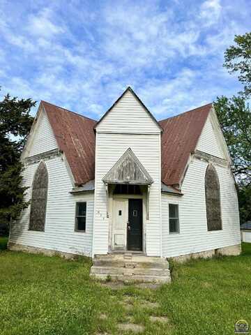 212 Locust ST, Eskridge, KS 66423