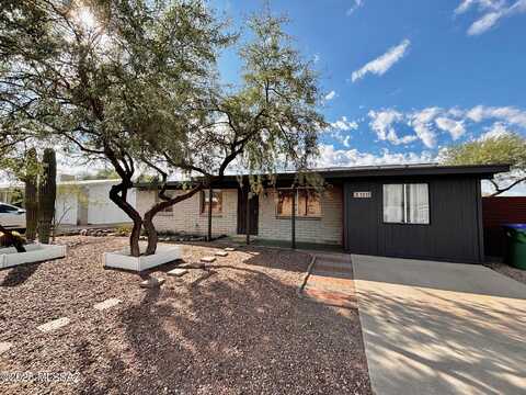3215 W Shumaker Drive, Tucson, AZ 85741
