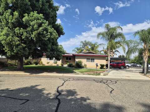 3708 W Paradise Avenue, Visalia, CA 93277