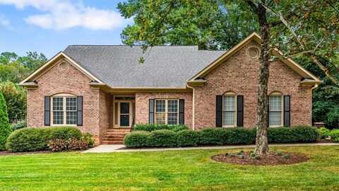 6 Round Tree Court, Greensboro, NC 27410